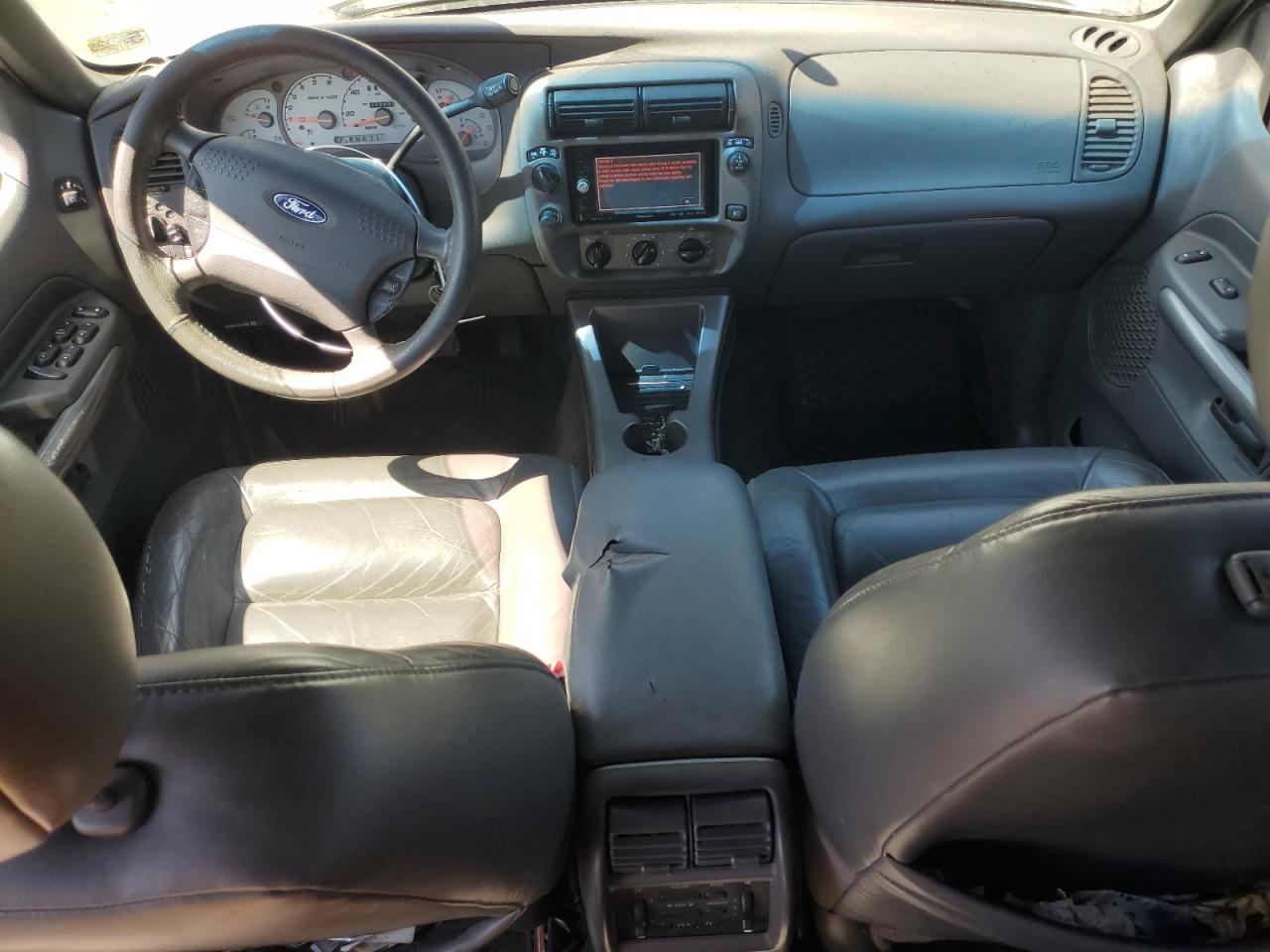 2001 Ford Explorer - Image 8