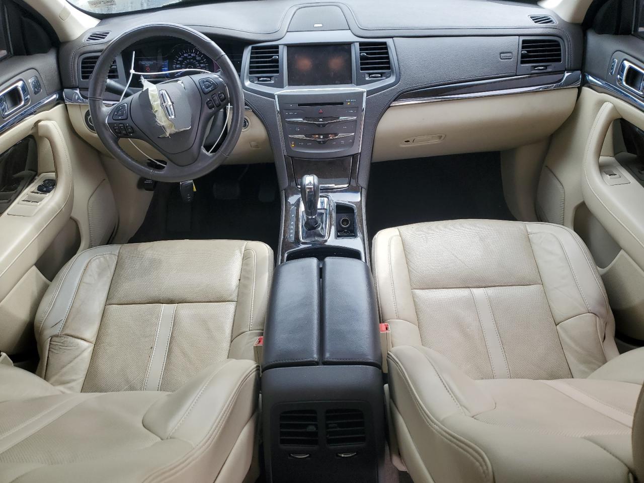 2014 Lincoln MKS - Image 8