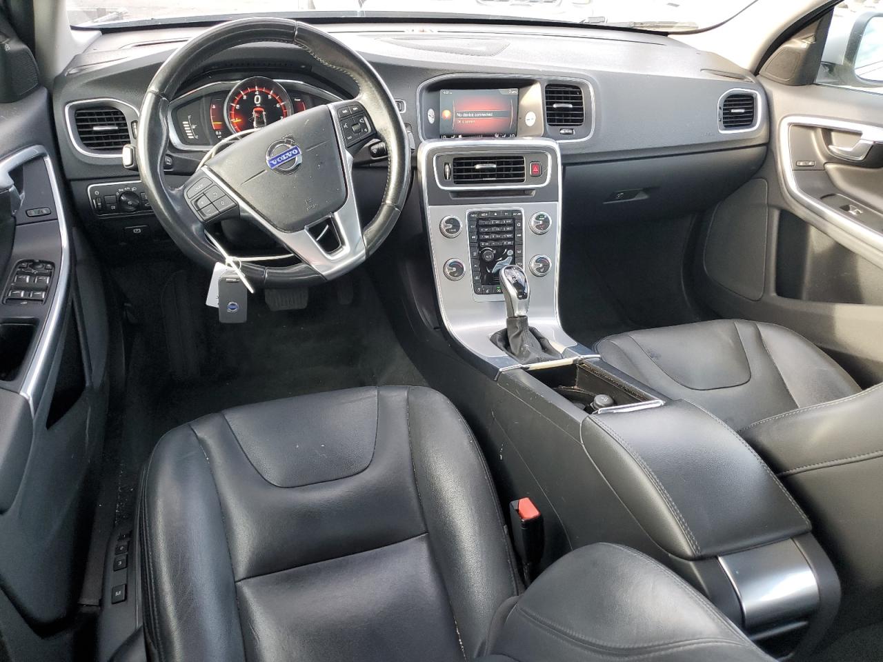 2018 Volvo S60 - Image 8