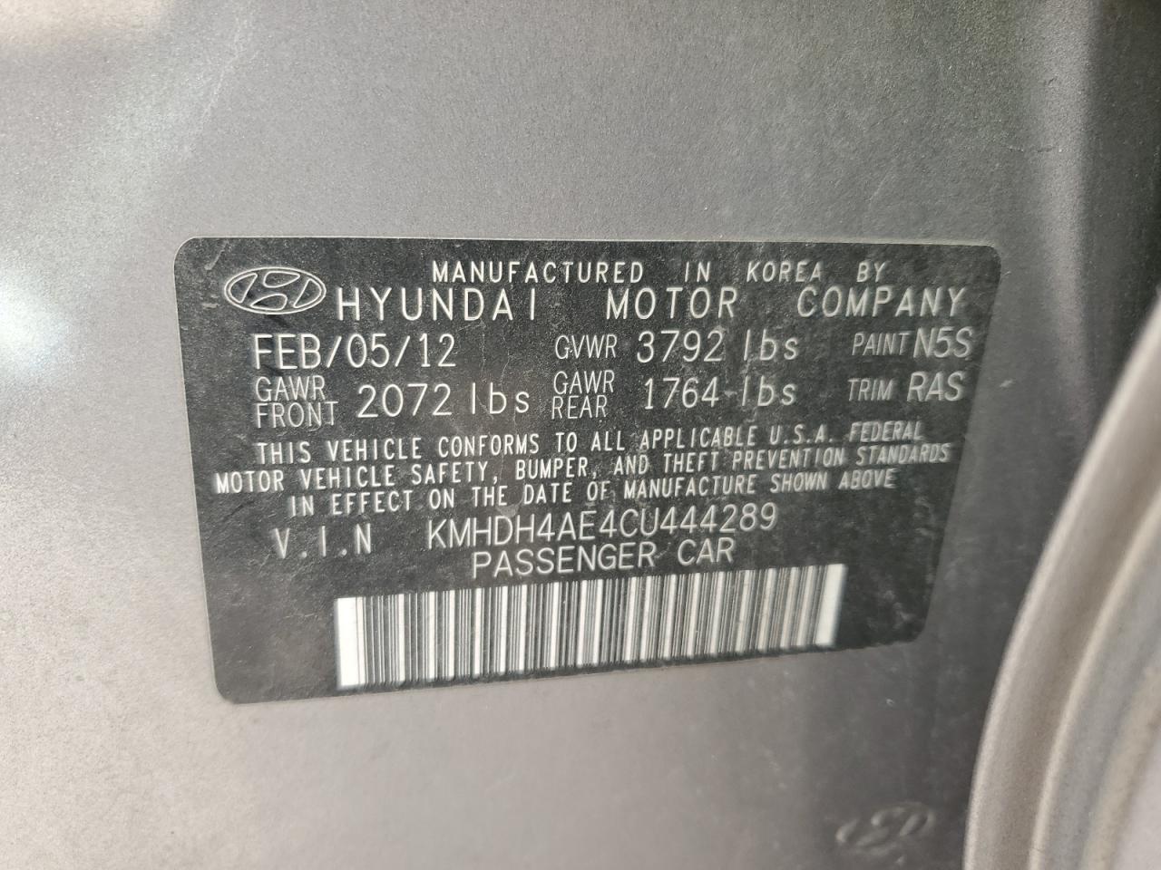 2012 Hyundai Elantra - Image 13