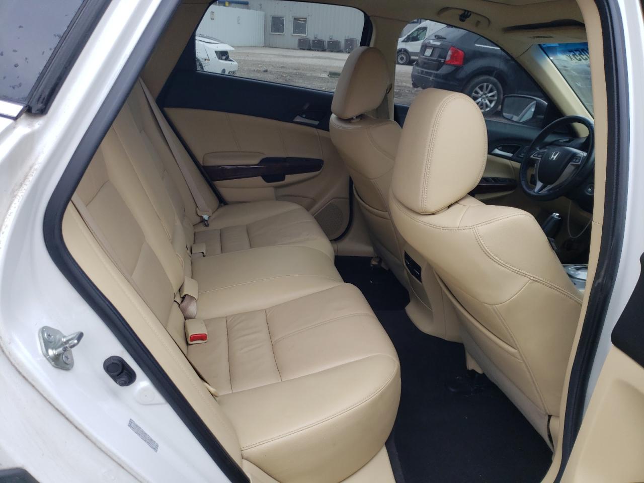 2010 Honda Accord - Image 10