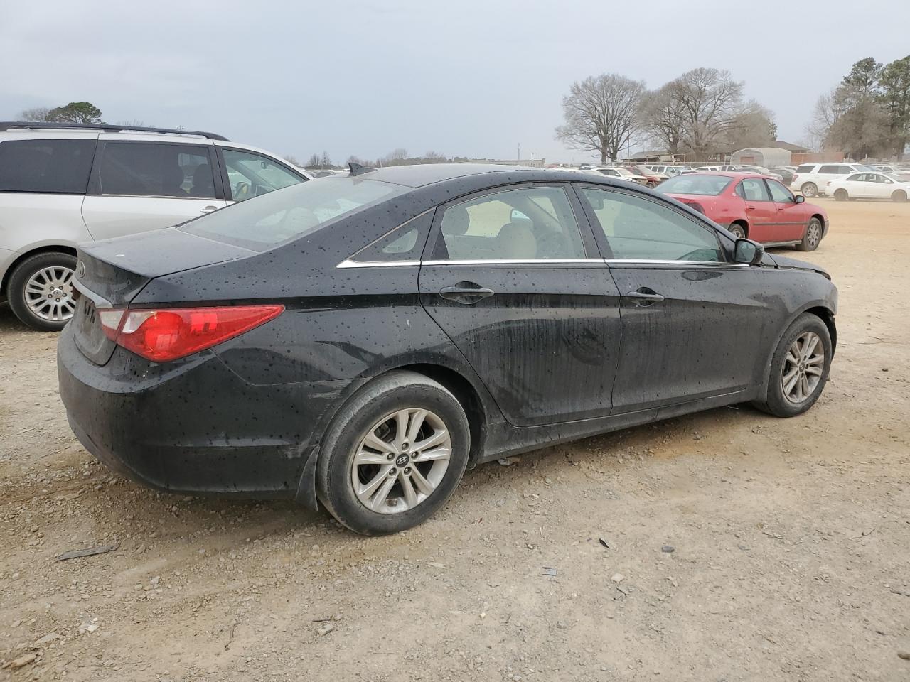 2013 Hyundai Sonata - Image 3