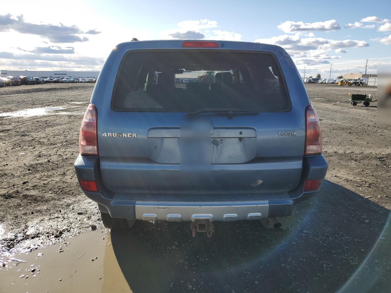 2004 Toyota 4Runner - Image 6