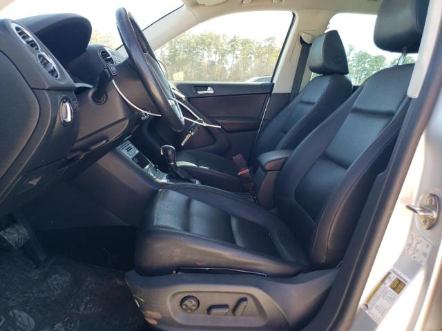  VOLKSWAGEN TIGUAN 2017 Srebrny