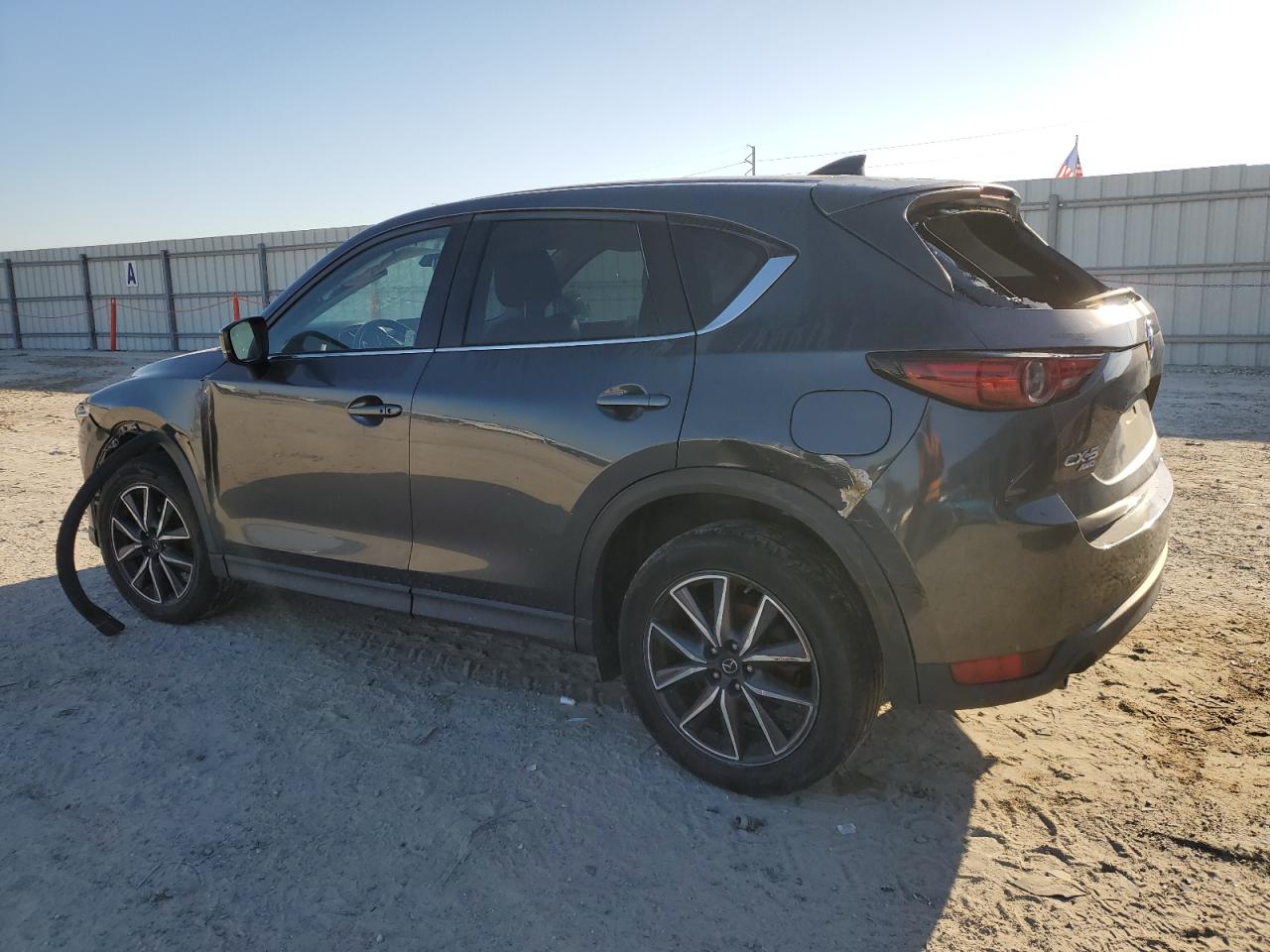 2018 Mazda CX-5 - Image 2