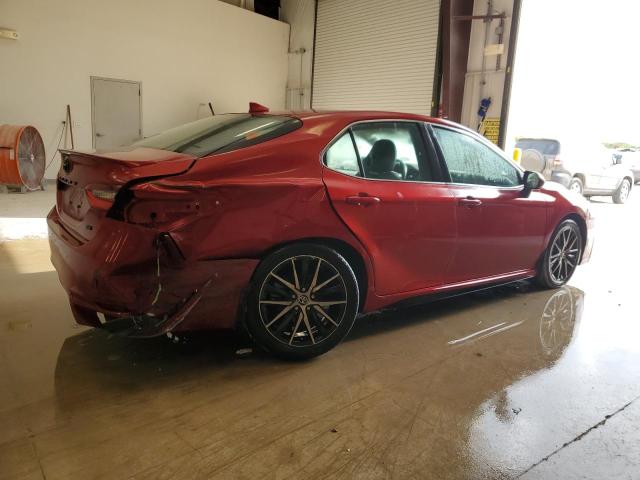  TOYOTA CAMRY 2022 Czerwony