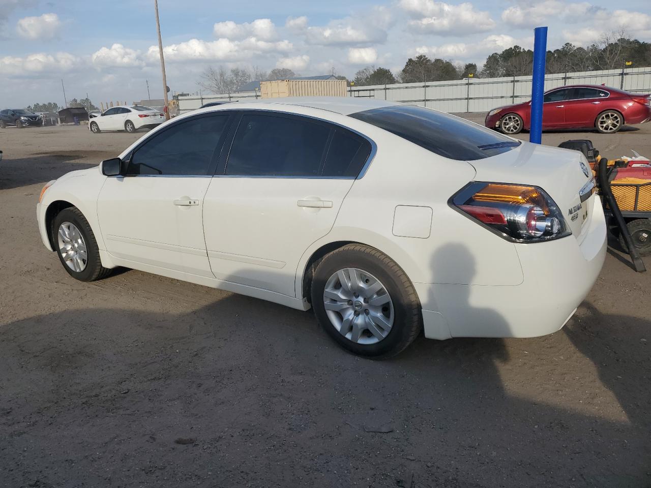 2012 Nissan Altima - Image 2