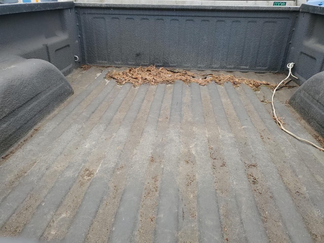 2005 Chevrolet Silverado - Image 10