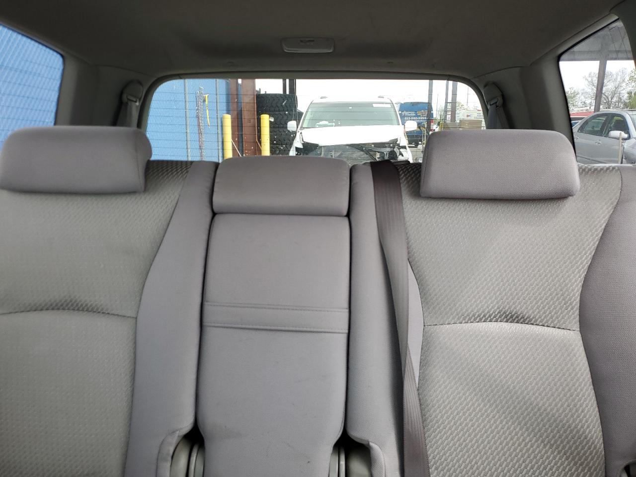 2005 Toyota Highlander - Image 10