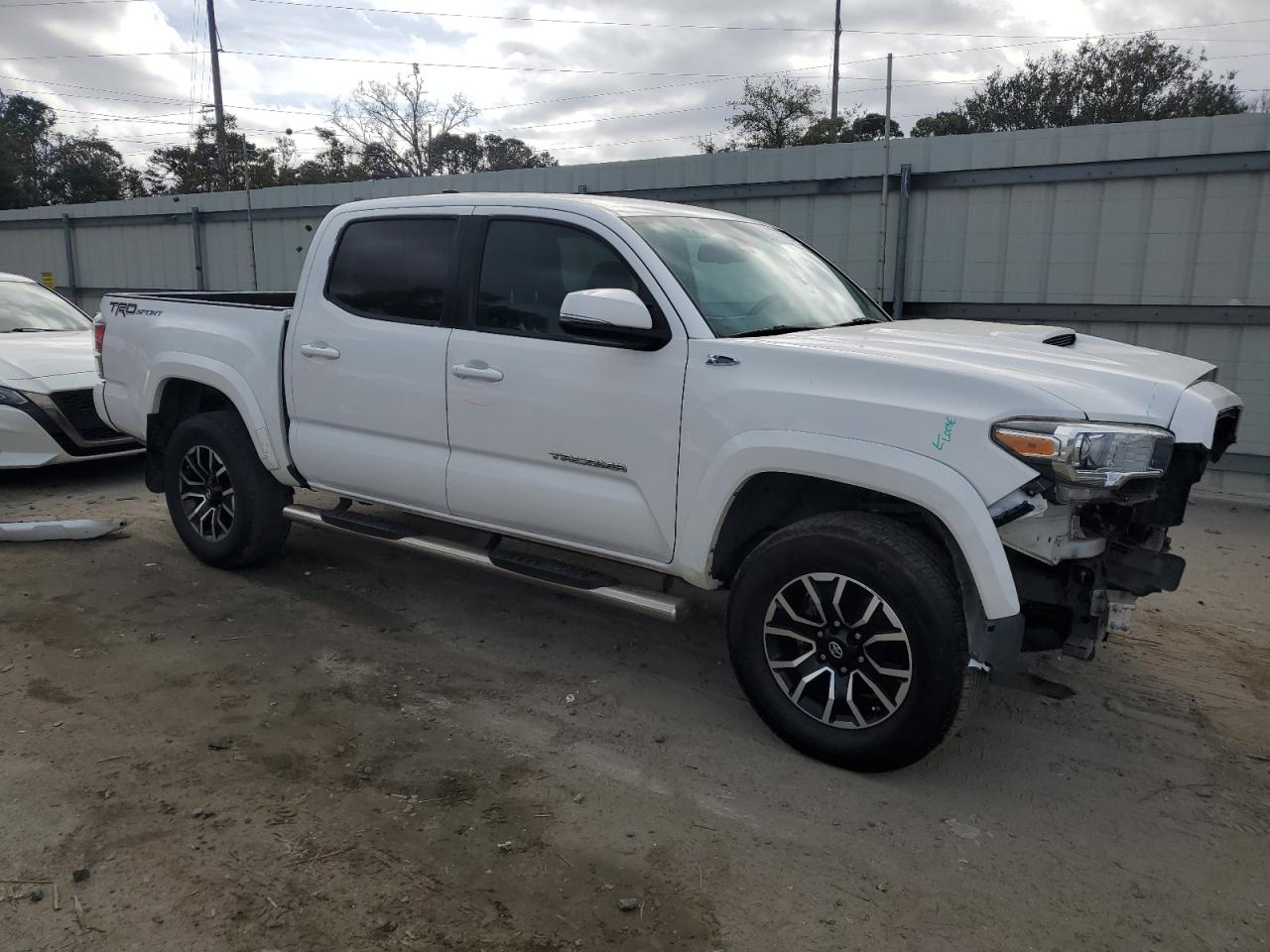 2020 Toyota Tacoma - Image 4
