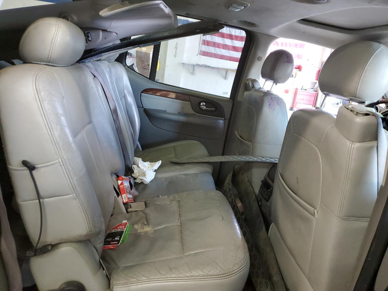 2006 GMC Envoy - Image 11