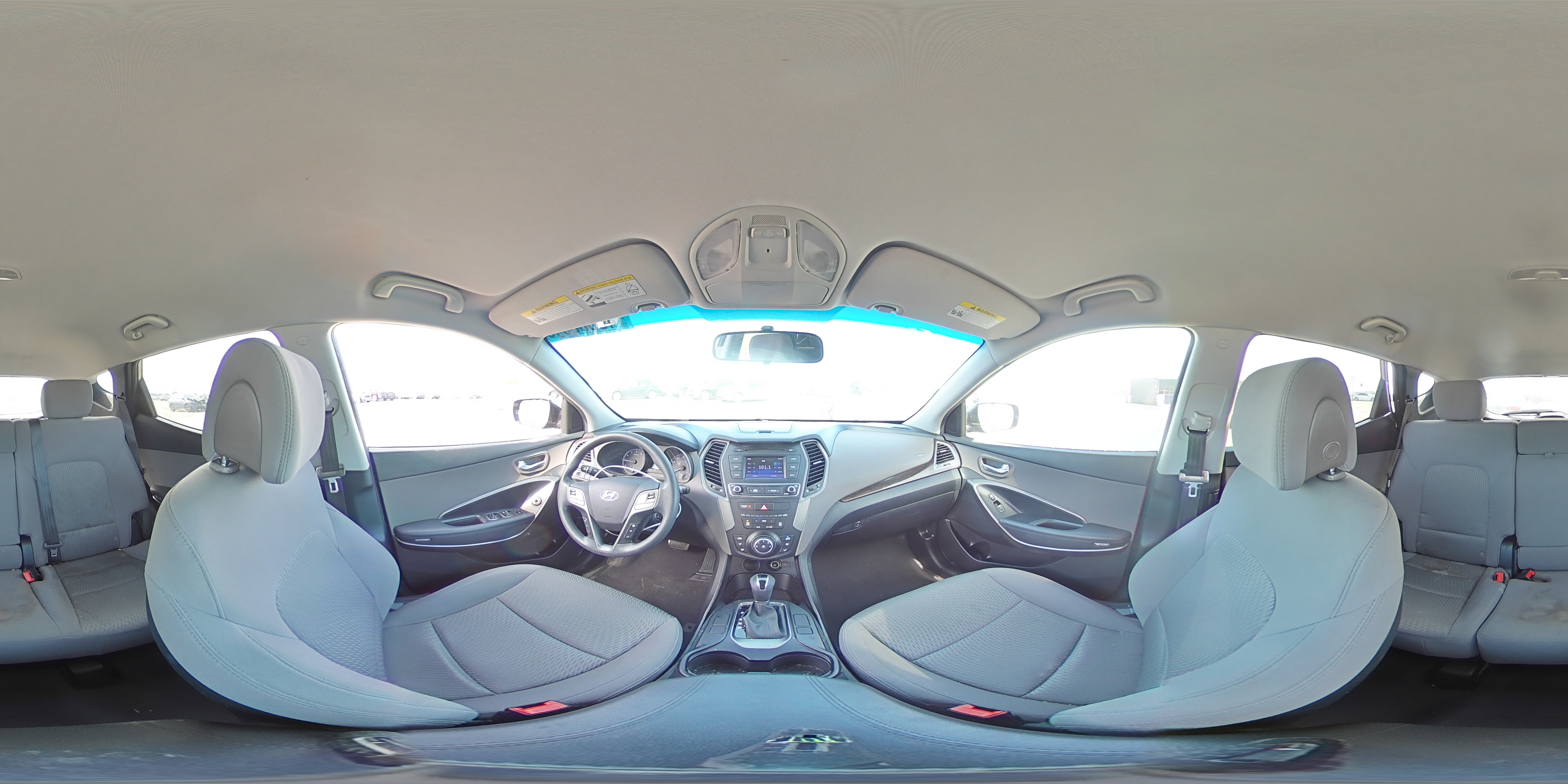 2018 Hyundai Santa Fe - Image 14