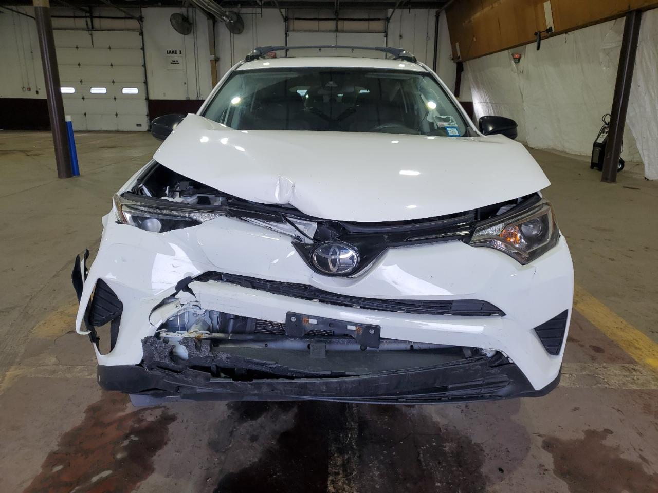 2018 Toyota RAV 4 - Image 5