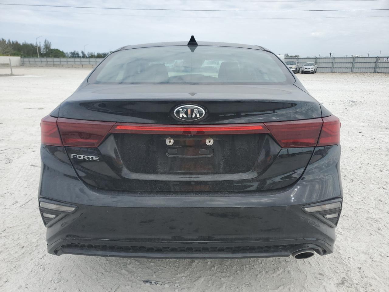 2019 Kia Forte - Image 6