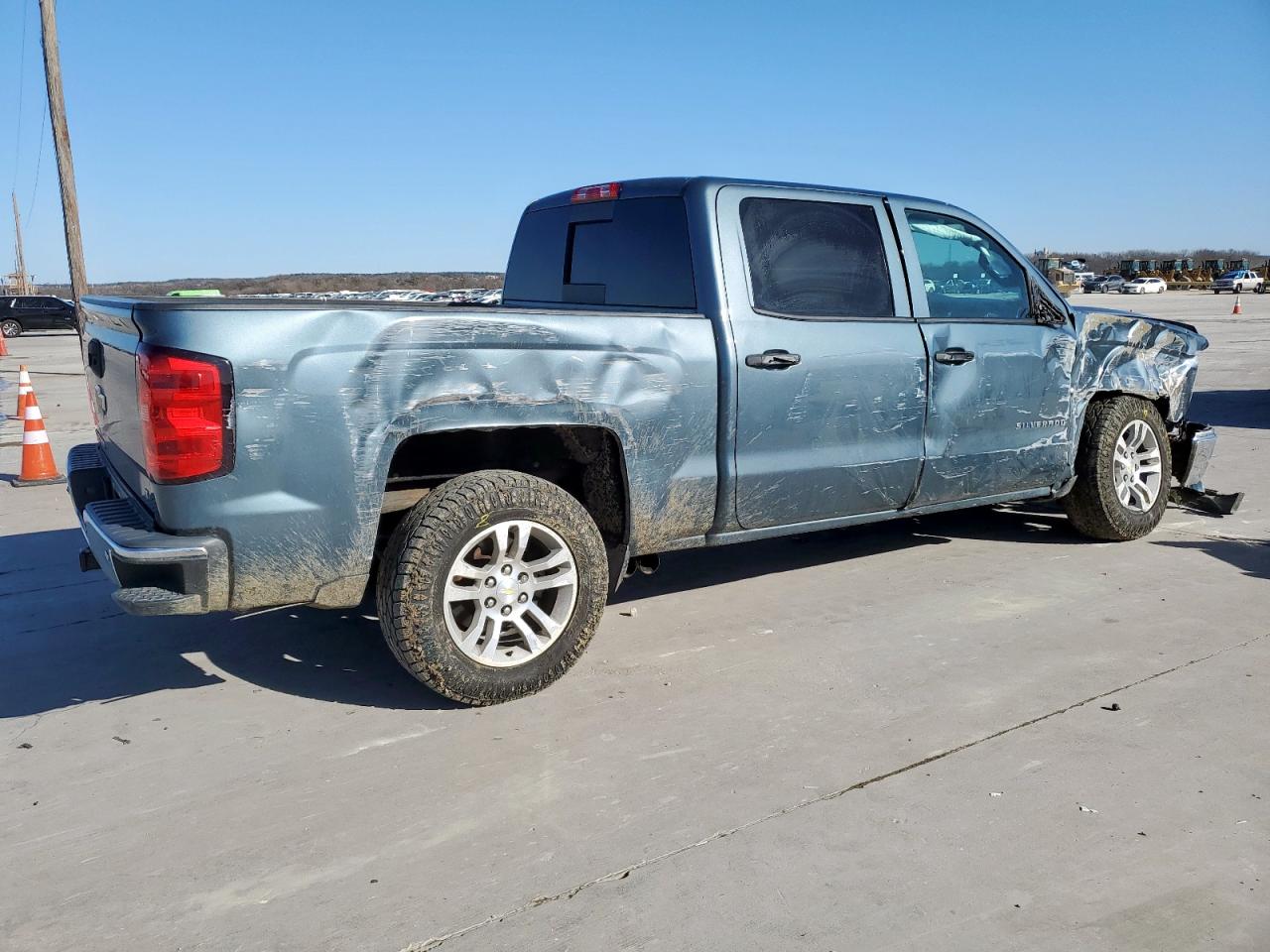 2014 Chevrolet Silverado - Image 3
