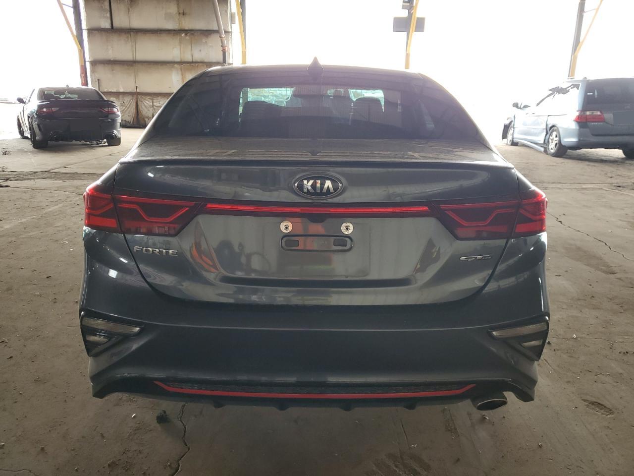 2021 Kia Forte - Image 6