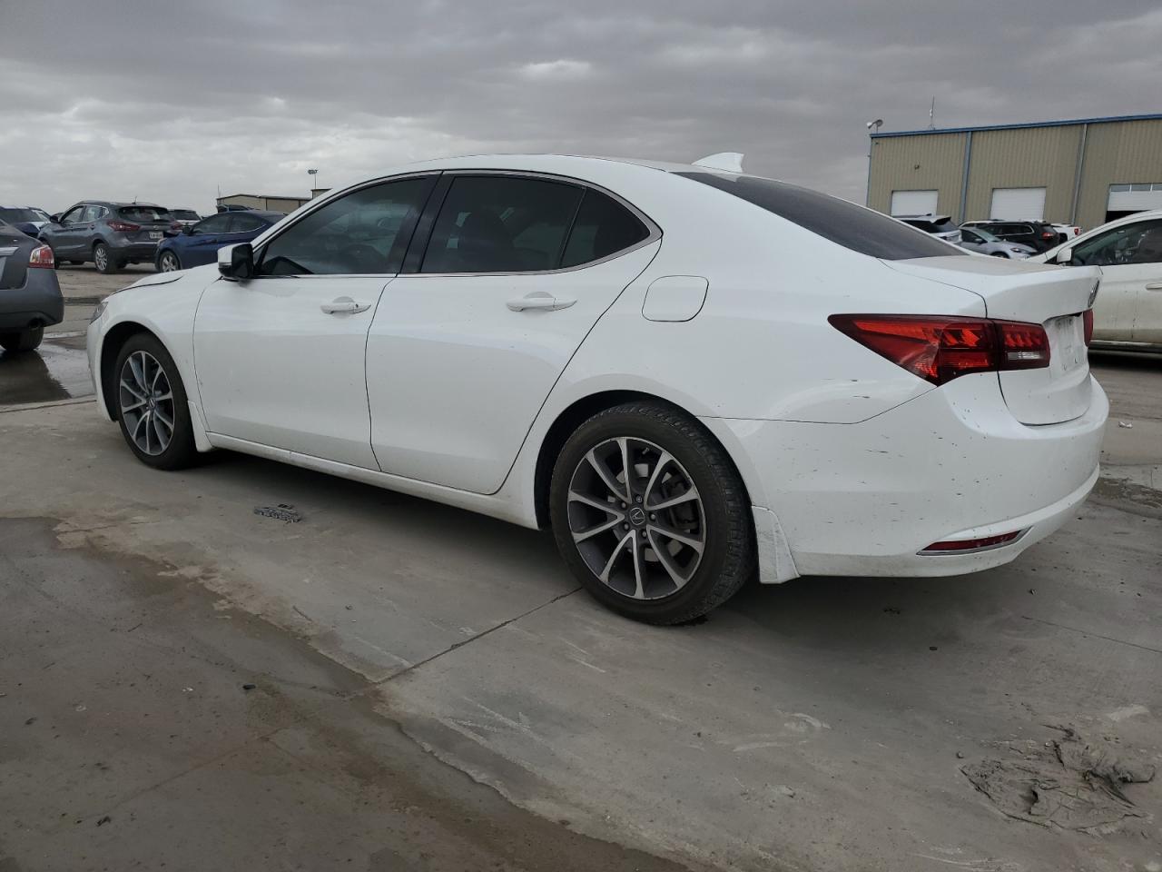 2015 Acura TLX - Image 2