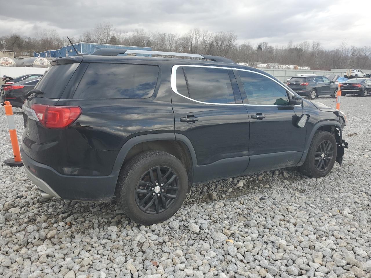 2018 GMC Acadia - Image 3