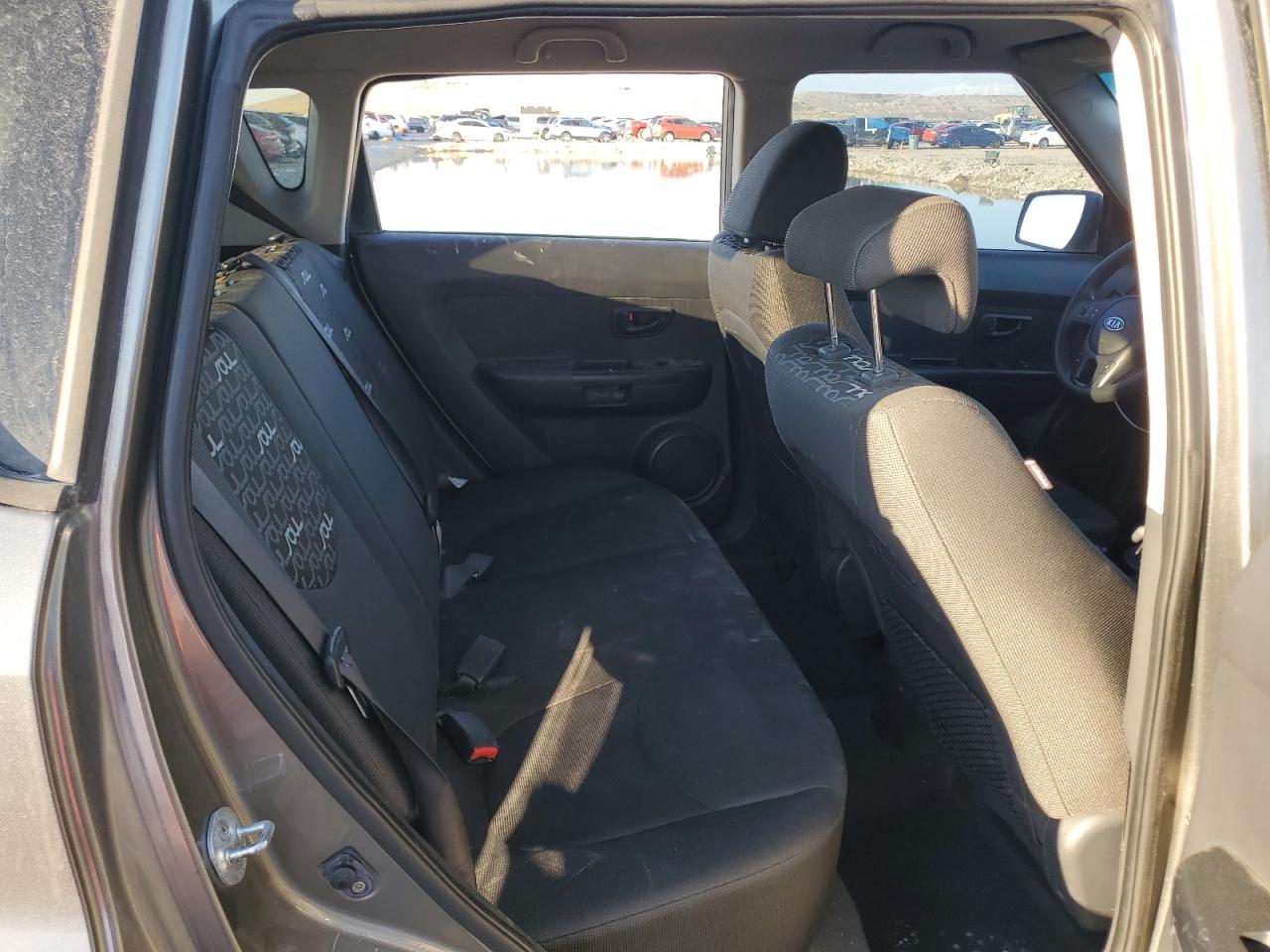 2010 Kia Soul - Image 11