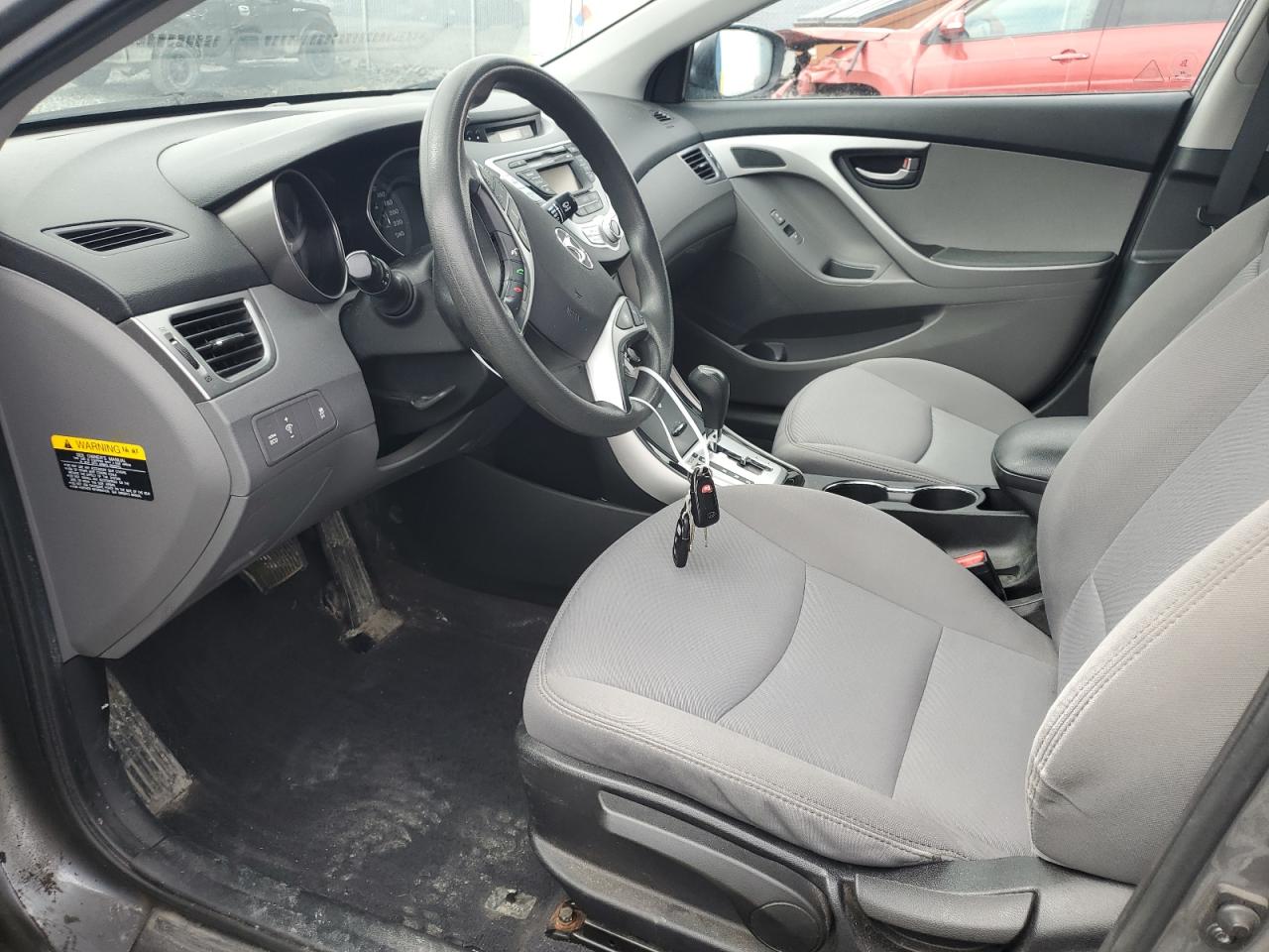 2013 Hyundai Elantra - Image 7