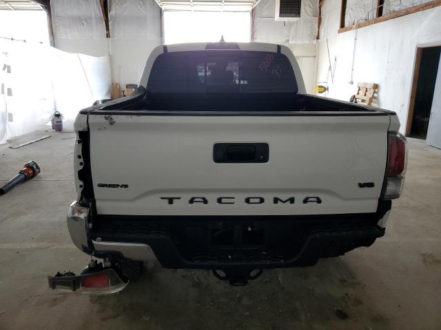  TOYOTA TACOMA 2022 Biały