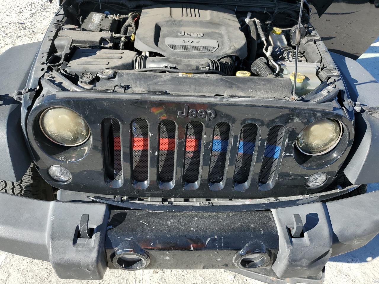 2017 Jeep Wrangler - Image 12