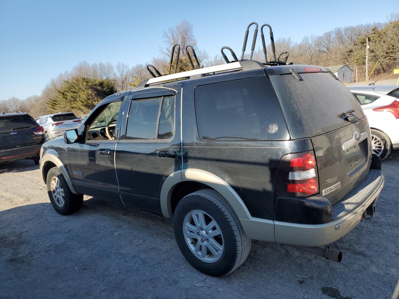 2006 Ford Explorer - Image 2