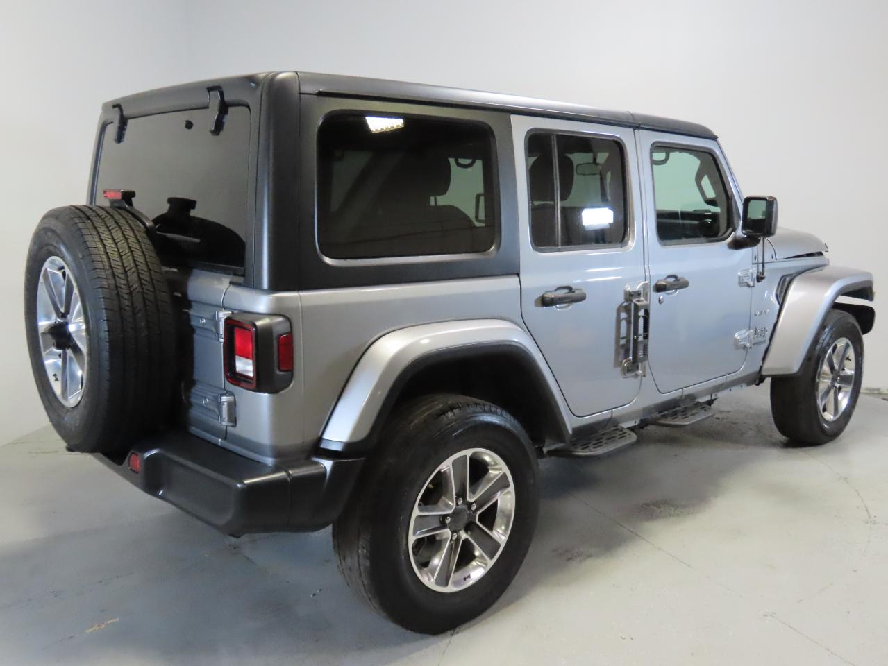 2020 Jeep Wrangler - Image 3