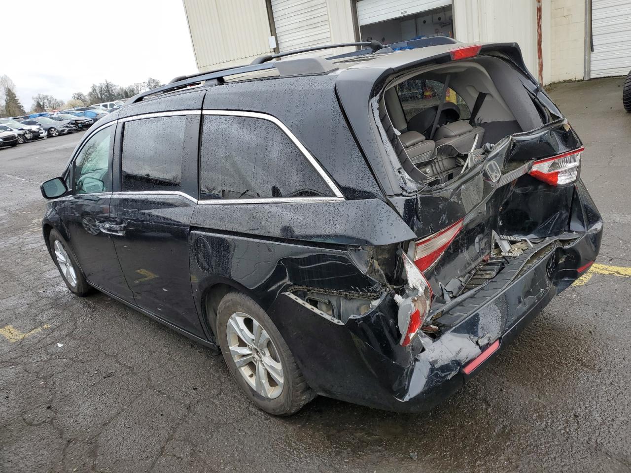 2011 Honda Odyssey - Image 2
