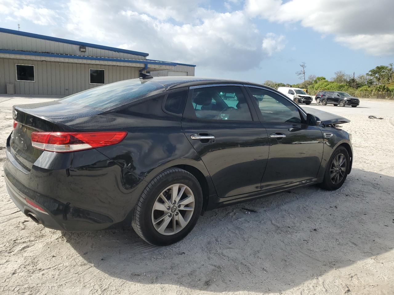 2016 Kia Optima - Image 3