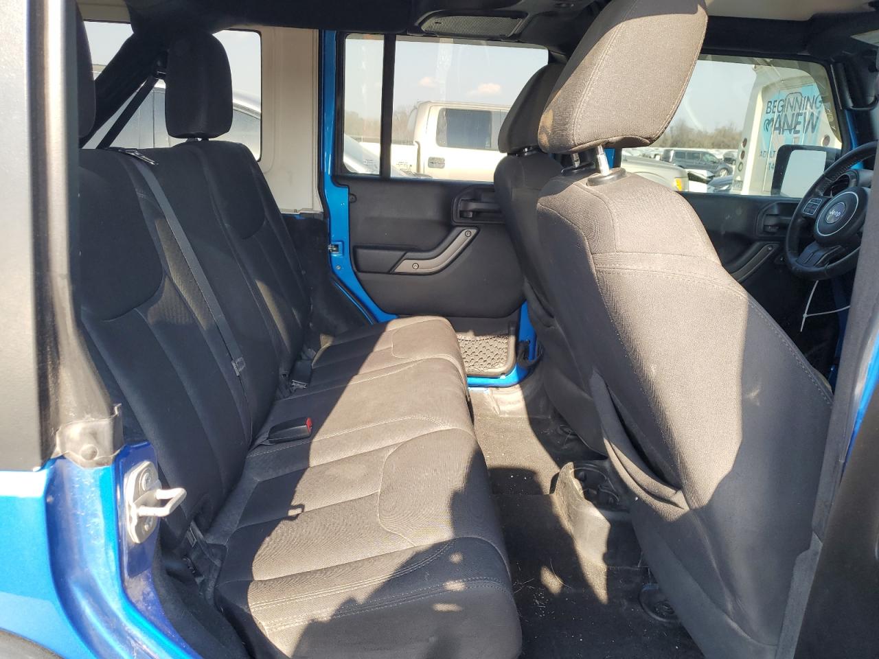 2016 Jeep Wrangler - Image 10