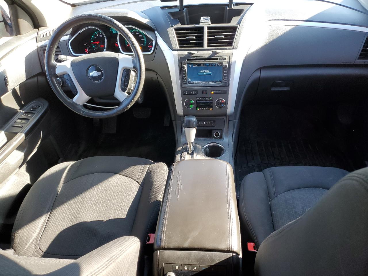 2010 Chevrolet Traverse - Image 8