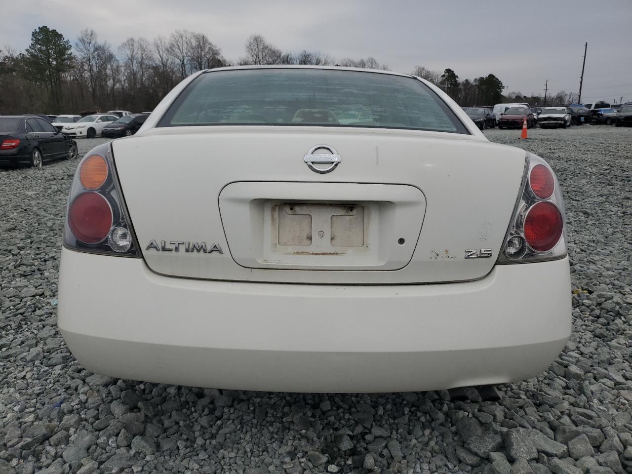 2003 Nissan Altima - Image 6