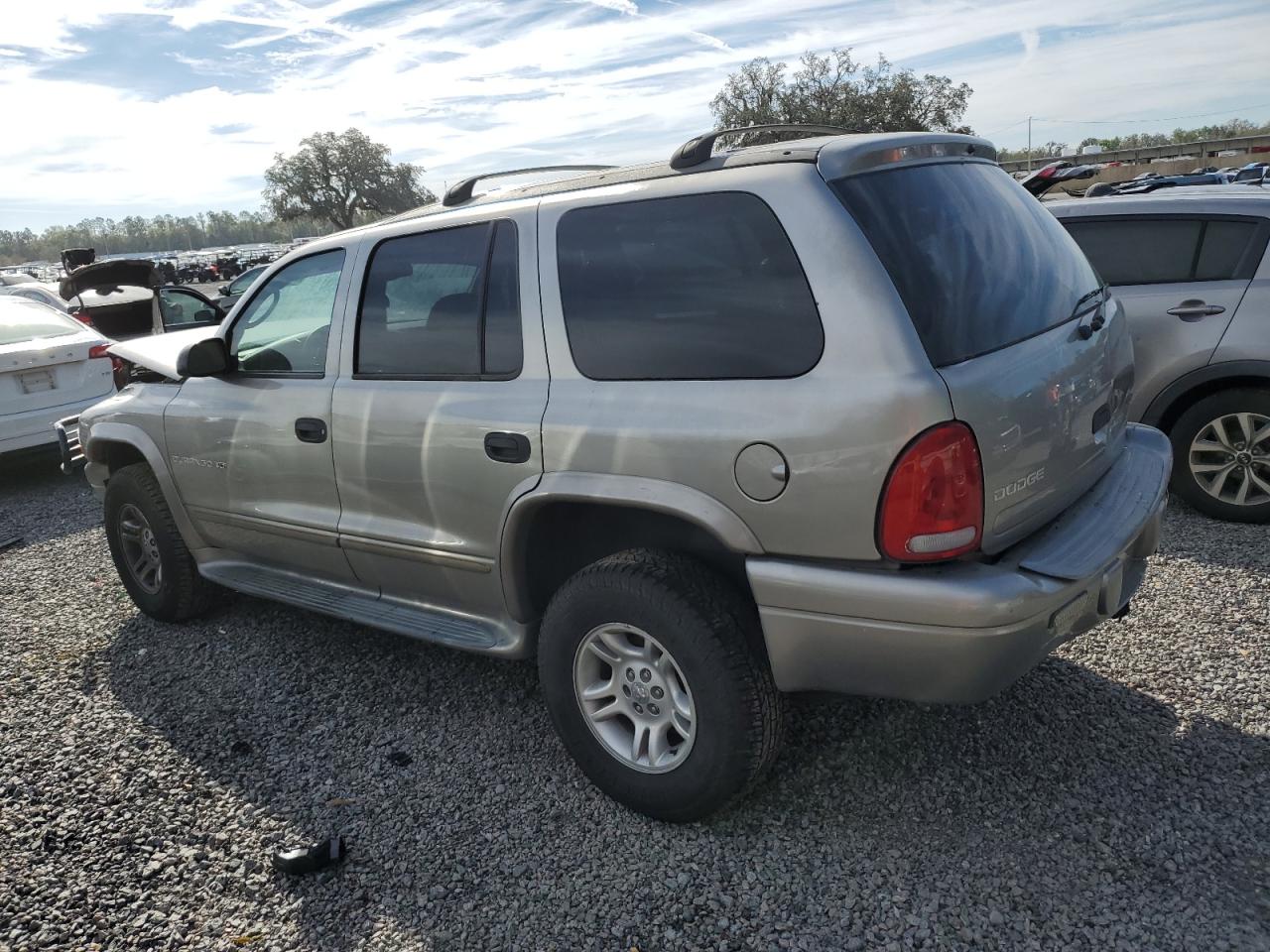 2001 Dodge Durango - Image 2