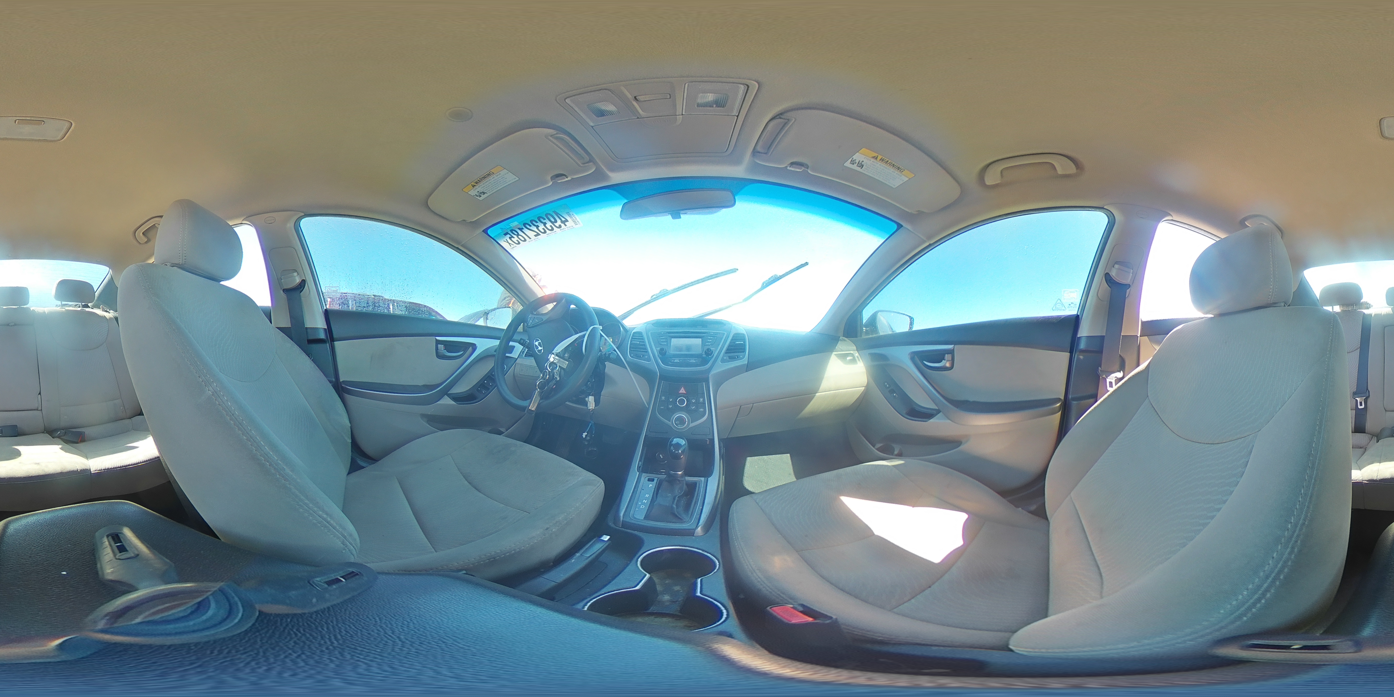 2015 Hyundai Elantra - Image 14