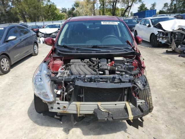  NISSAN VERSA 2019 Czerwony