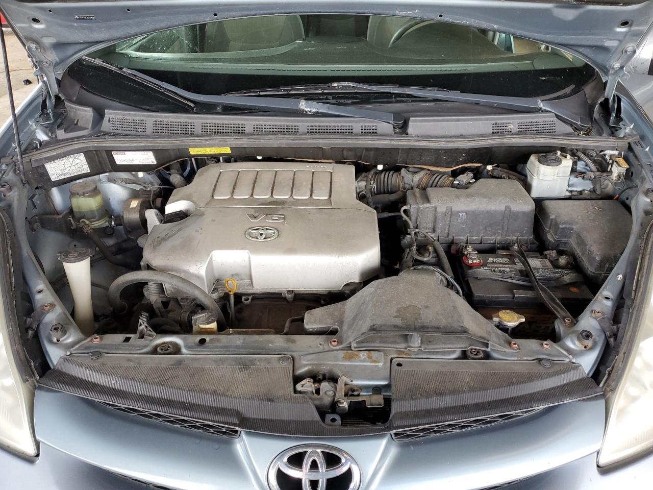 2008 Toyota Sienna - Image 12