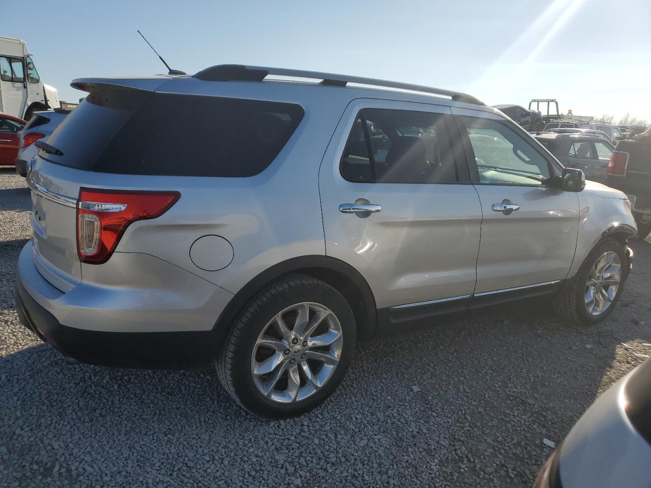 2012 Ford Explorer - Image 3