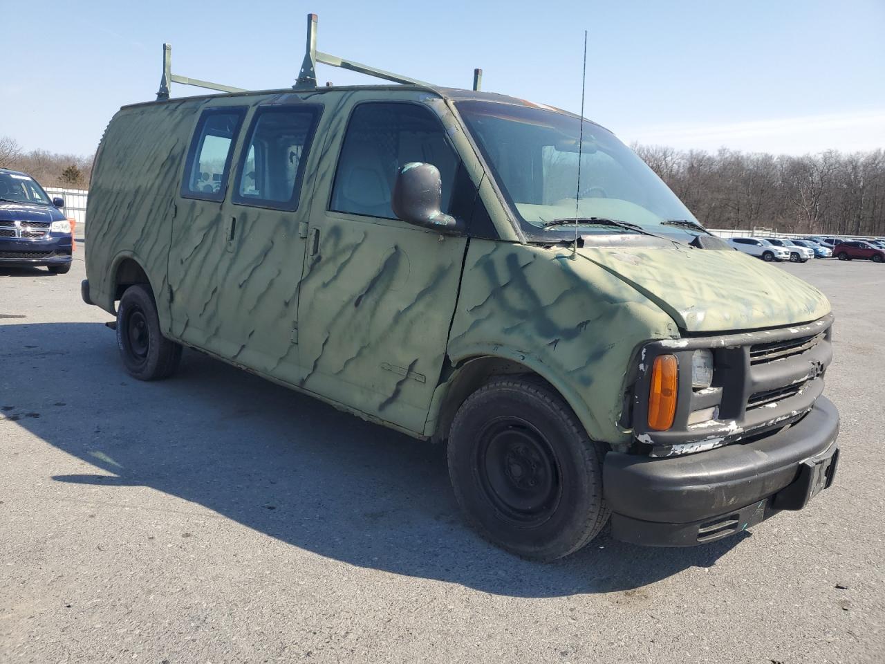 1999 Chevrolet Express - Image 4