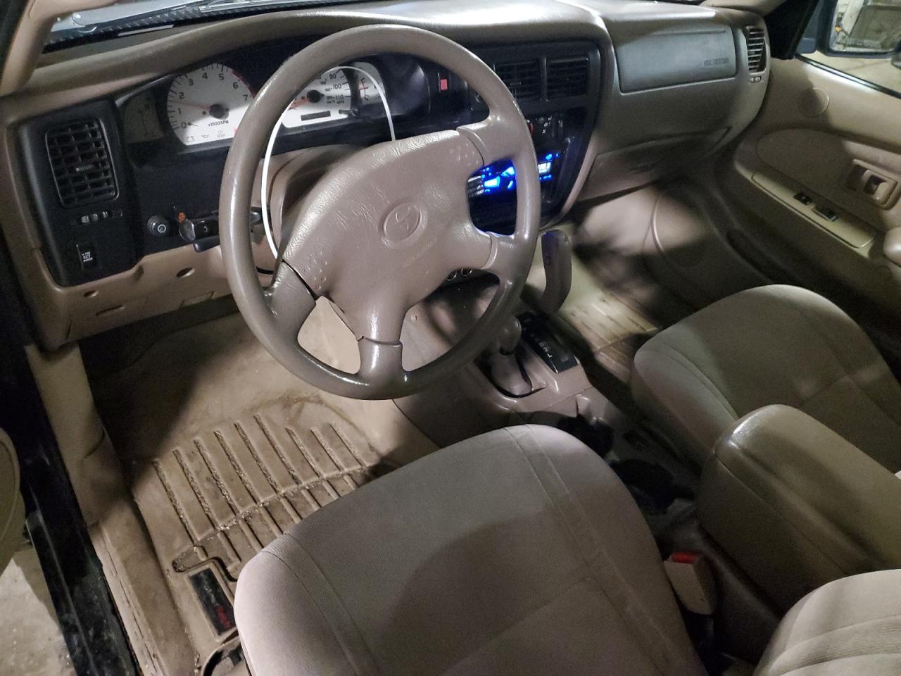 2002 Toyota Tacoma - Image 8