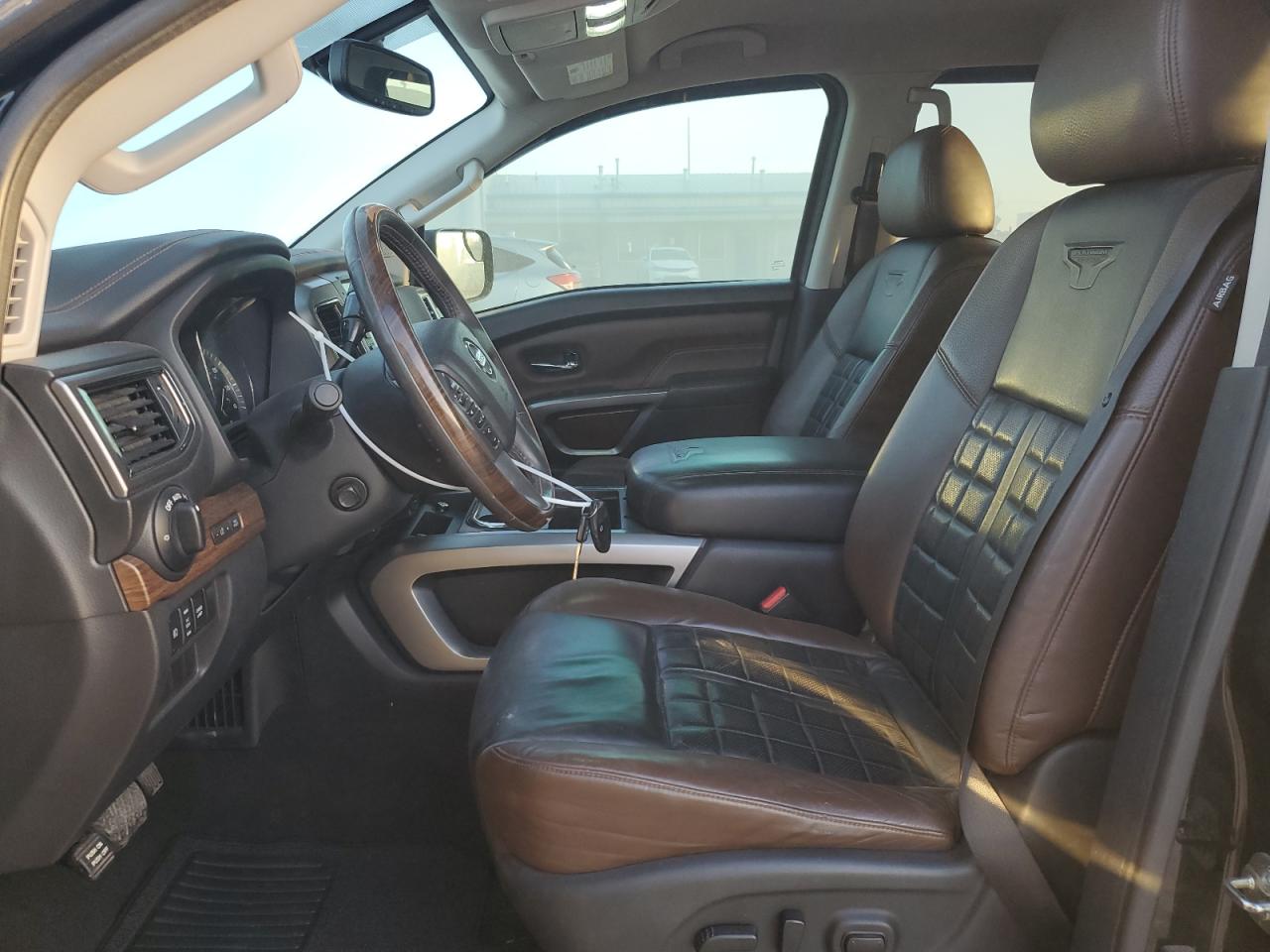 2017 Nissan Titan Sv VIN: 1N6AA1E51HN532123 Lot: 47691415