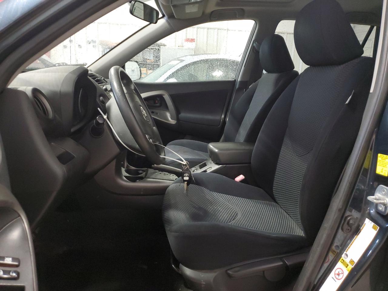 2010 Toyota RAV 4 - Image 7