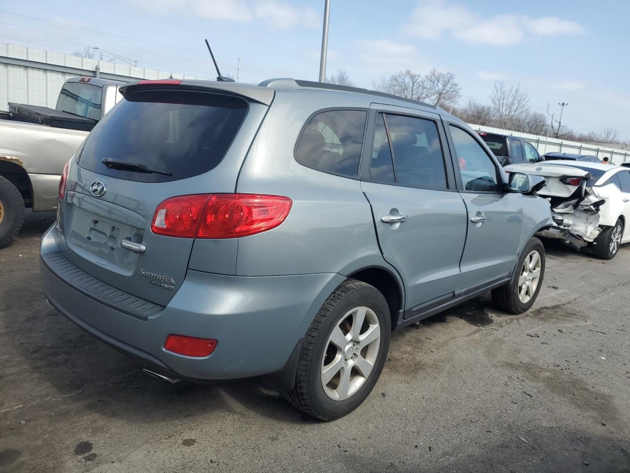 2008 Hyundai Santa Fe - Image 3