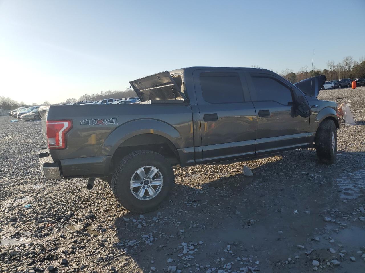 2015 Ford F-150 - Image 3
