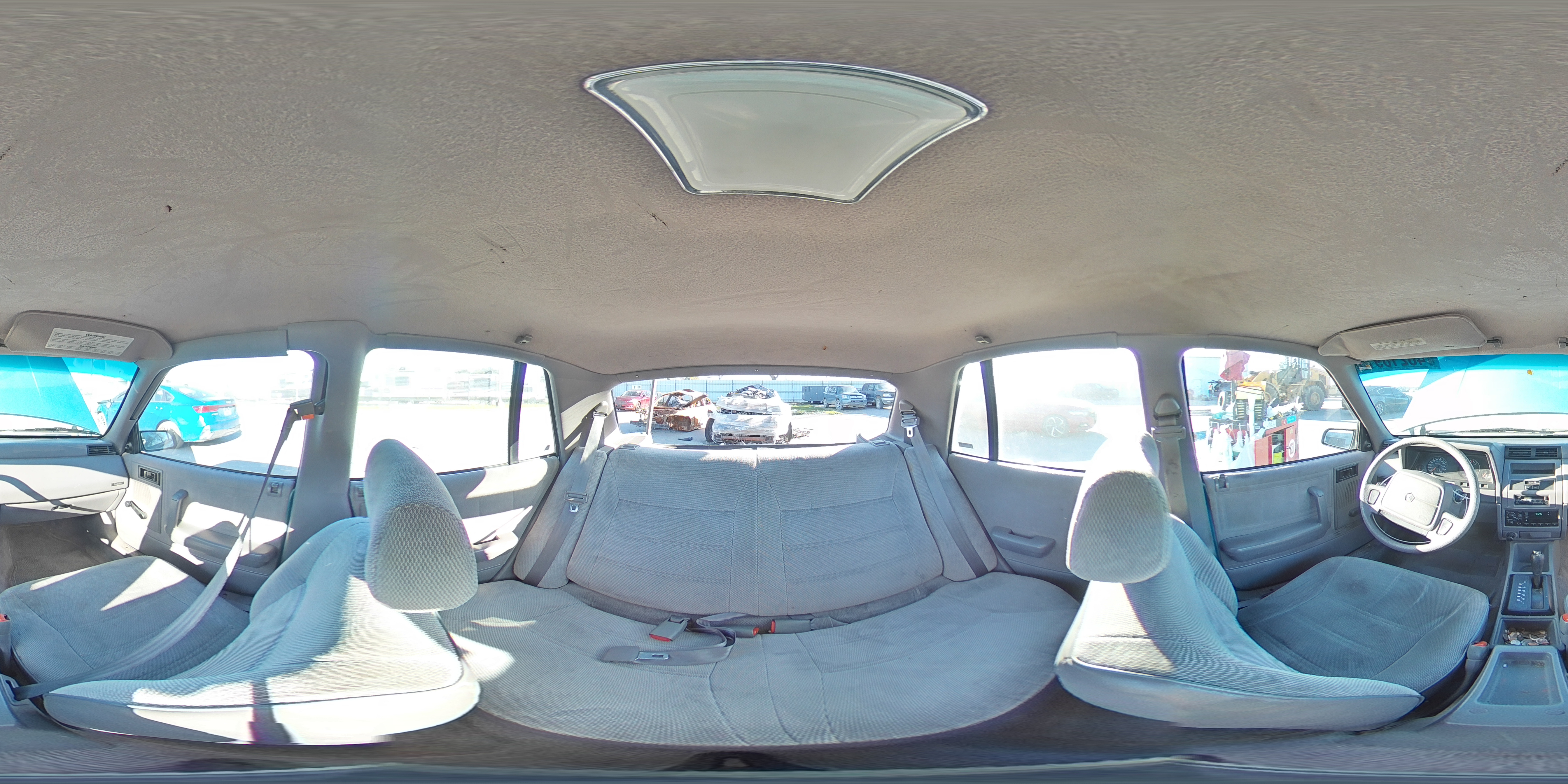 1994 Plymouth Sundance - Image 12