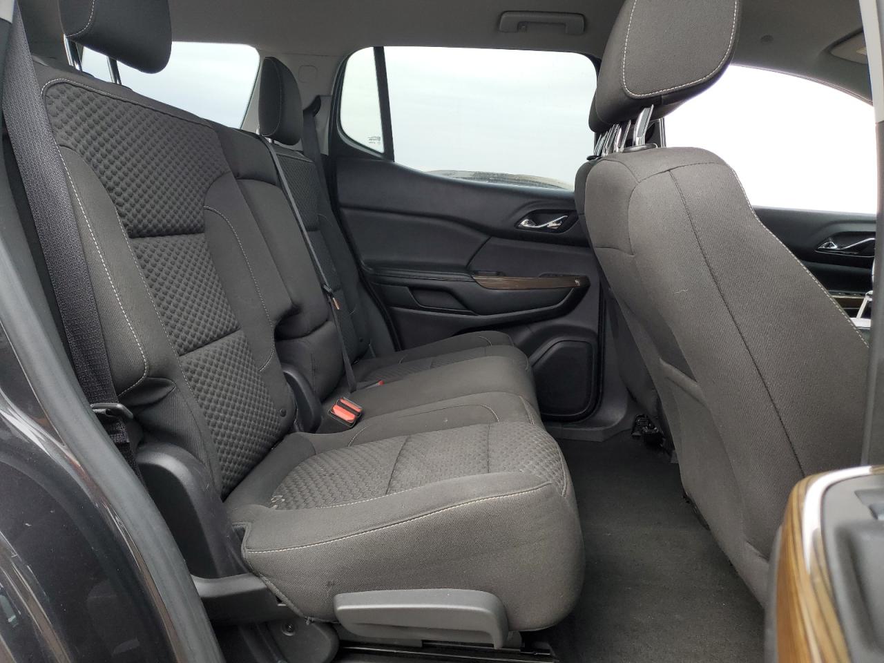 2017 GMC Acadia - Image 11