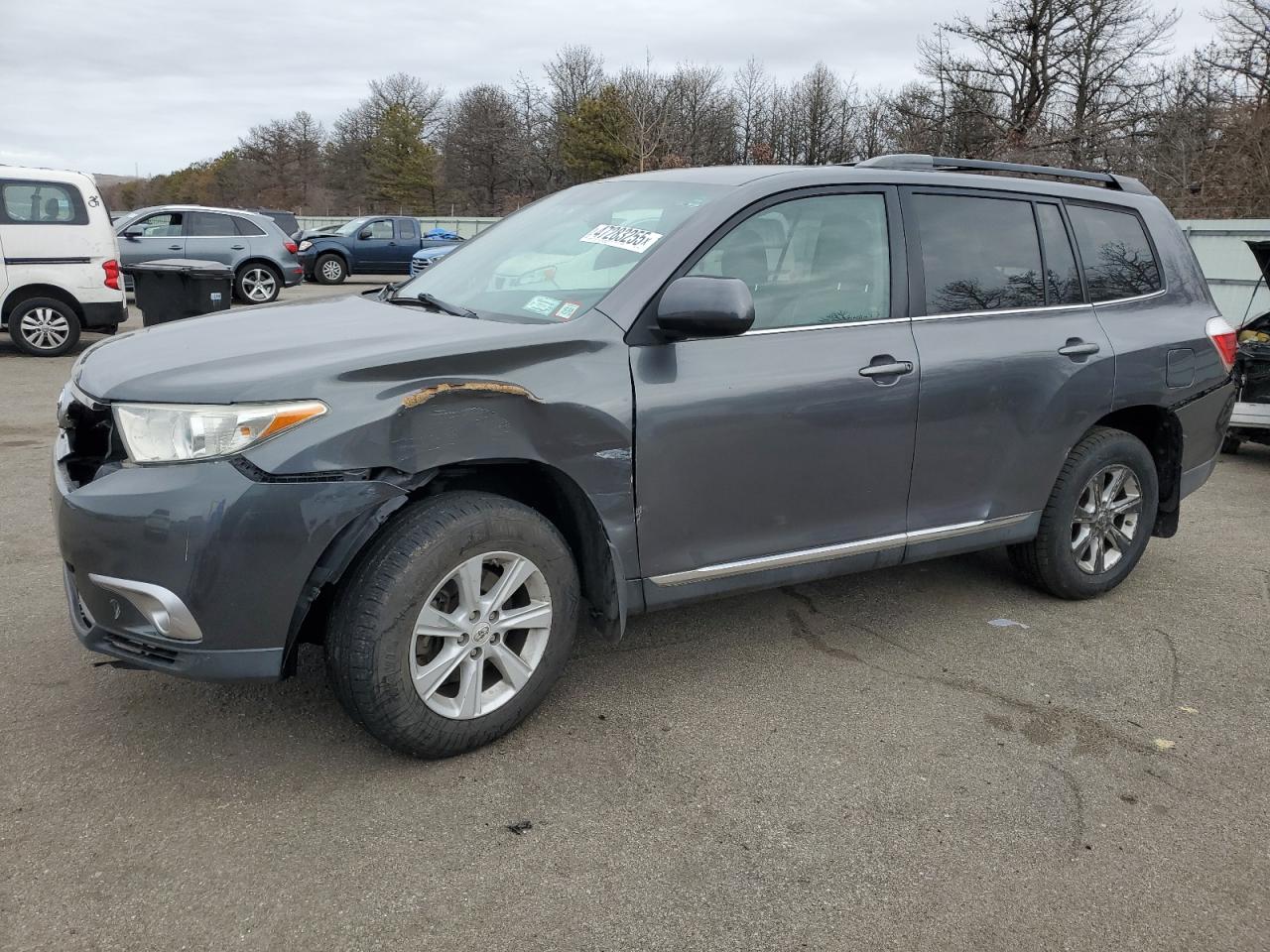 2011 Toyota Highlander - Image 1