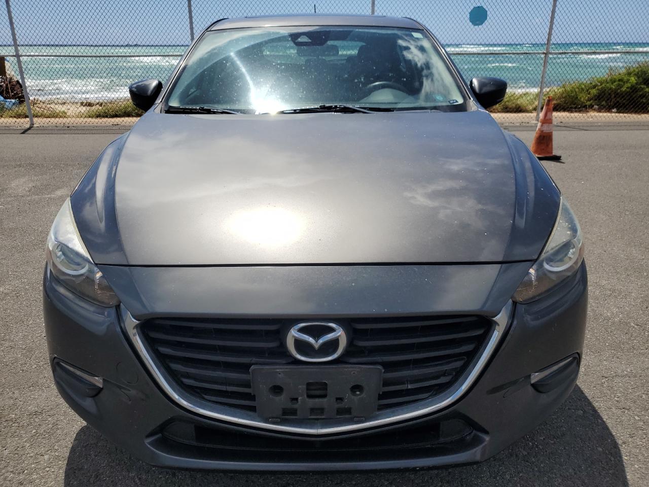 2017 Mazda 3 - Image 5