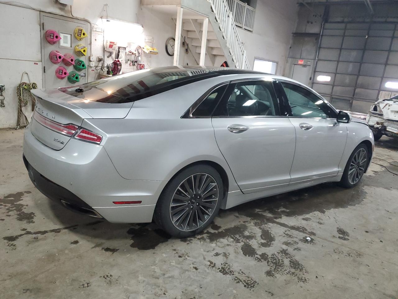 2016 Lincoln MKZ - Image 3