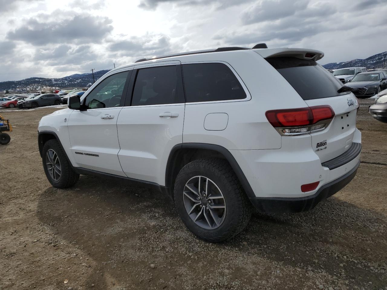 2020 Jeep Grand Cherokee - Image 2